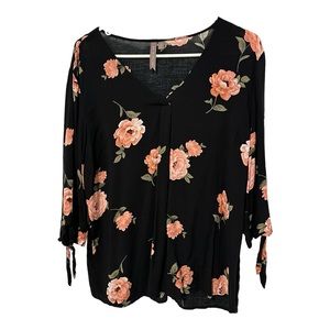 Brina & Em Women’s Roll Tab Loose Fit Blouse Rayon Black Floral L Stitch Fix